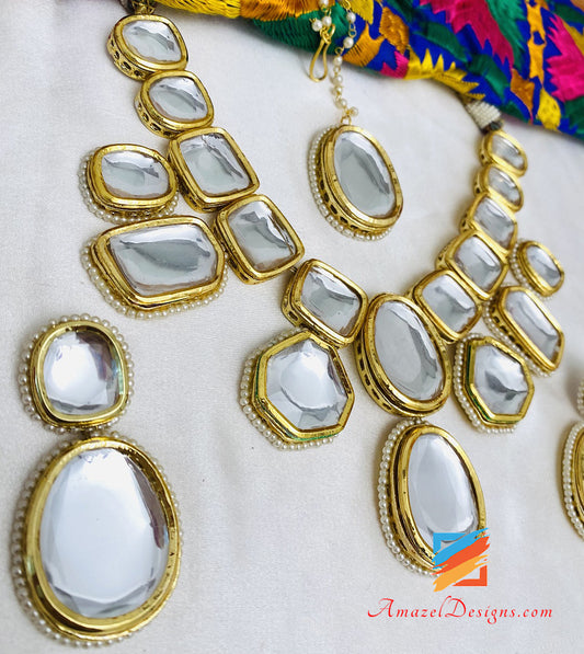 Big Size Kundan Flexible Lightweight Necklace Earrings Tikka Set