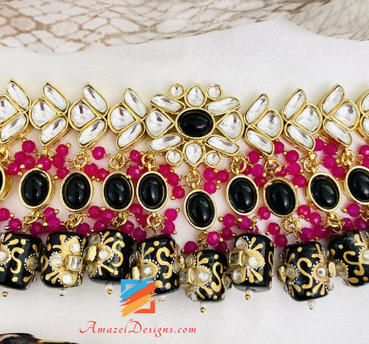 Set di orecchini con collana girocollo nera Kundan Tumble Moti 