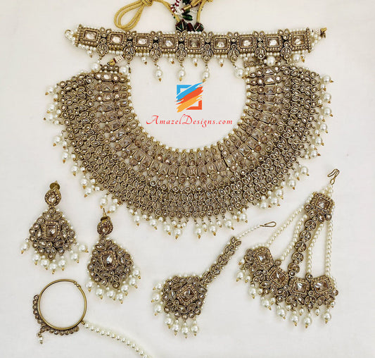 Braut-Polki-Champagner-Halskette mit Choker-Ohrringen, Tikka Passa und Nath-Set 