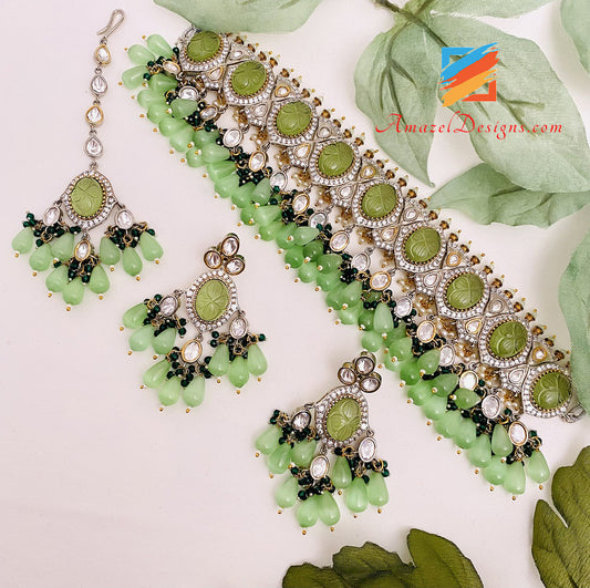 Hochwertiges Statement-Halsband mit Halskette und Ohrringen, Tikka-Mint-Kundan-Set 