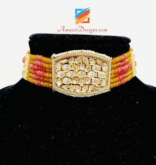 High Quality Choker Necklace Studs Earrings Golden Kundan Set