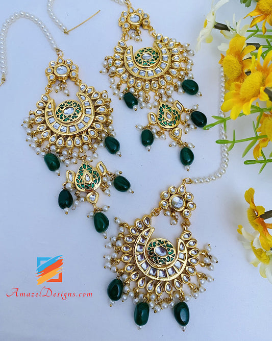 Set di orecchini Tikka Kundan Chandbali verde smeraldo 
