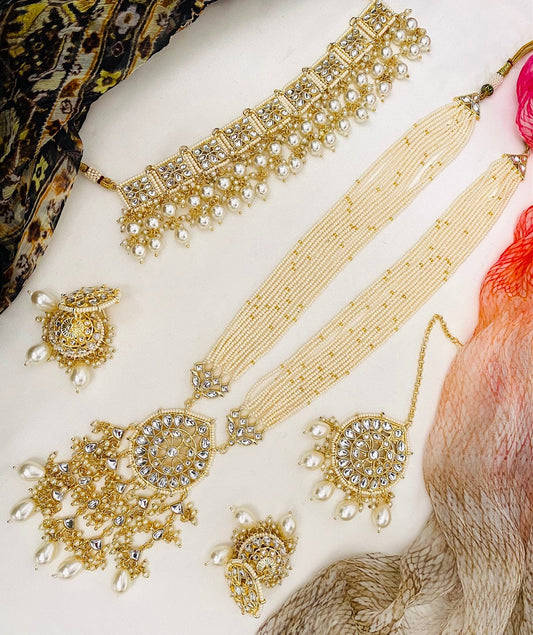 Feine Perlen, leicht, flexibel, golden, Kundan, lange Mala, Rani Haar mit Halsreif, Jhumki-Ohrringe, Tikka-Set 