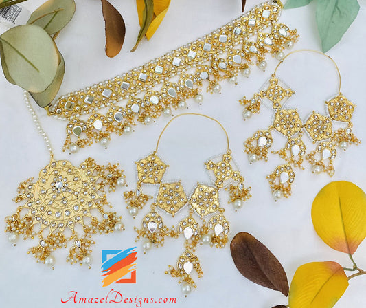 Goldener Sheesha Kundan Choker, übergroße, leichte Balley-Ohrringe, Tikka-Set 