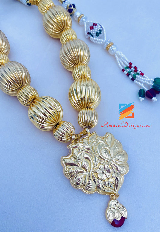 Kaintha tradizionale dorata con bella schiena Dori con piccole perline 