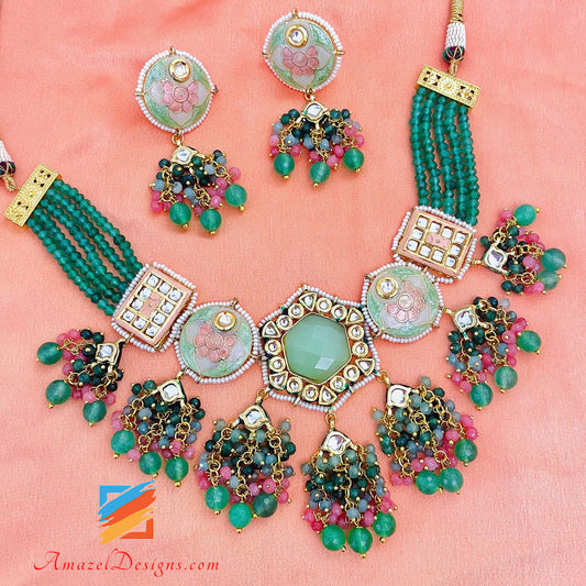 Grünes (Smaragd) handbemaltes Meenakari-Halsketten-Ohrring-Set 