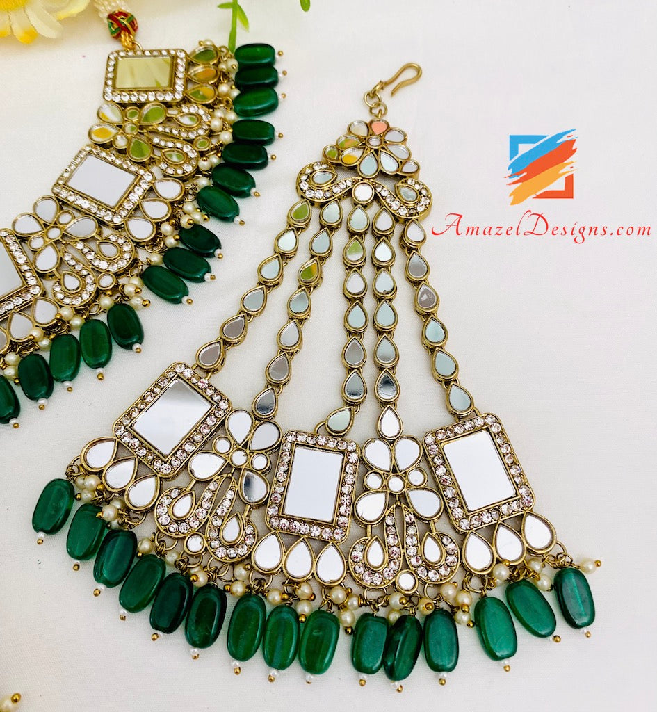 Grüne (Smaragd) Sheesha Halskette Ohrringe Tikka und Jhoomer Set 
