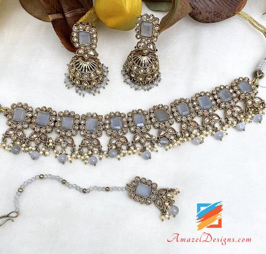 Graues Polki-Halsband, Jhumki-Ohrringe, Tikka-Set