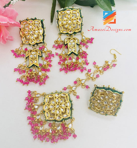 Set di anelli Tikka con orecchini rosa leggeri Kundan 