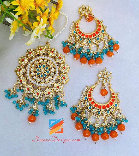 Kundan Orange Ohrringe und übergroßes Tikka-Set