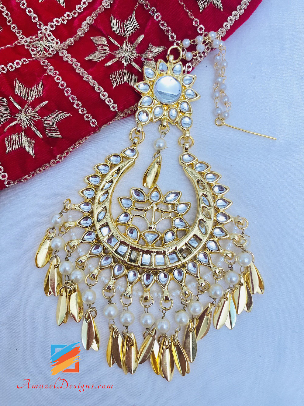 Kundan Pippal Patti Halskette mit übergroßen Ohrringen Tikka Sets