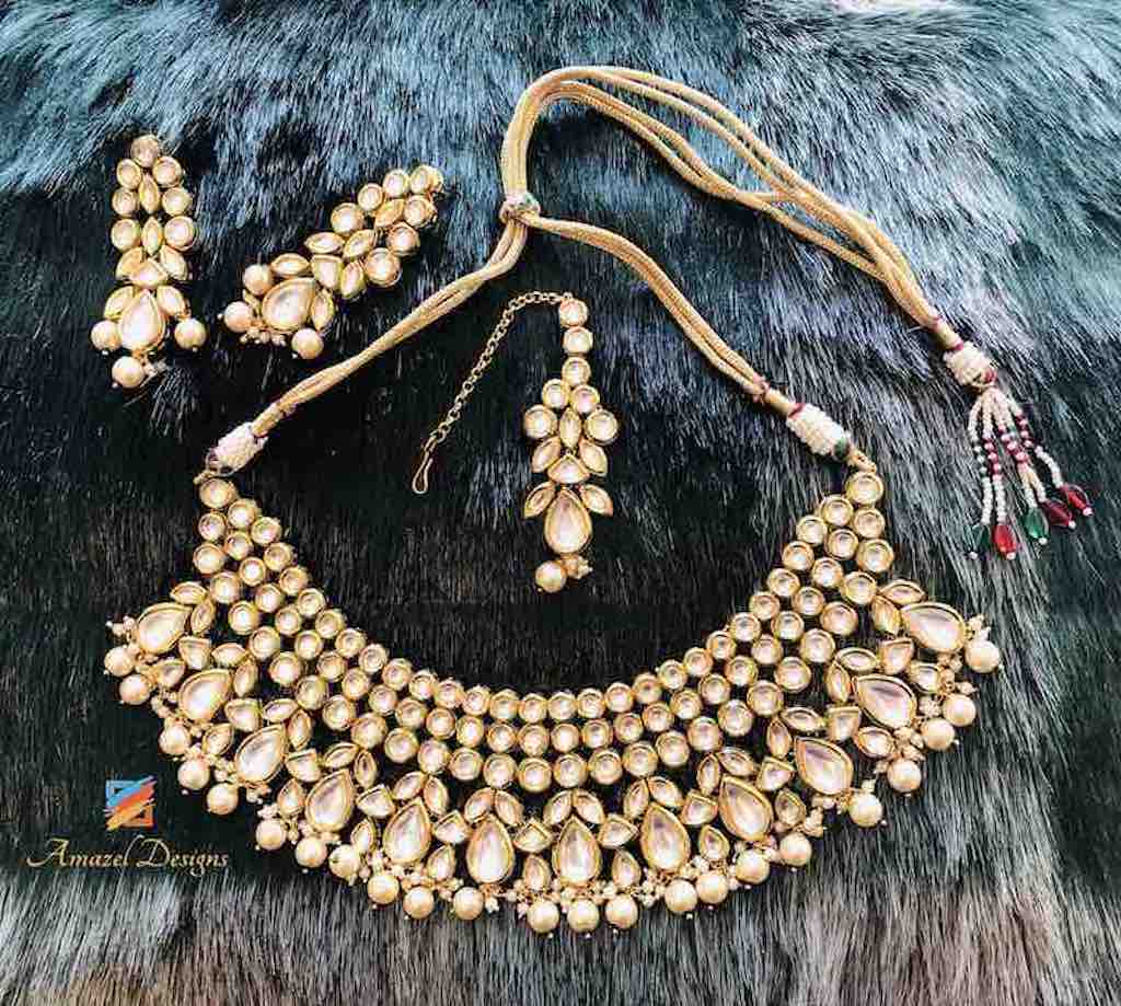 Ravishing Heavy High Quality White Kundan Necklace Earring Tikka Set