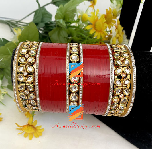 Kundan-Blume und runder Kundan-Kadas-Churra 