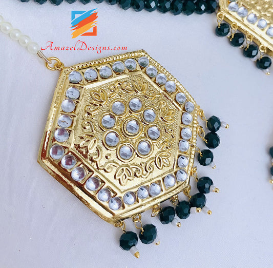 Leichtes dunkelgrünes Kundan-Choker-Halsketten-Ohrstecker-Tikka-Set 