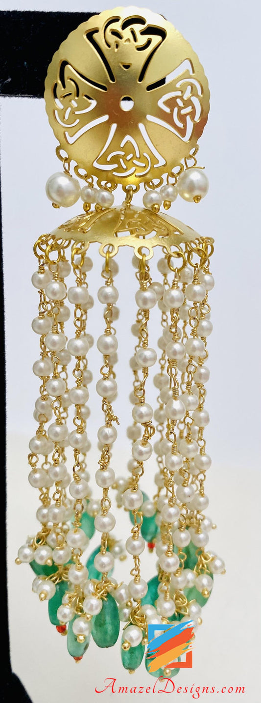 Leichte goldene Mint-Cluster-Ohrringe
