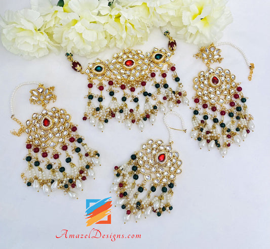 Mehrfarbiges Kundan-Halsband-Ohrring-Tikka-Set 