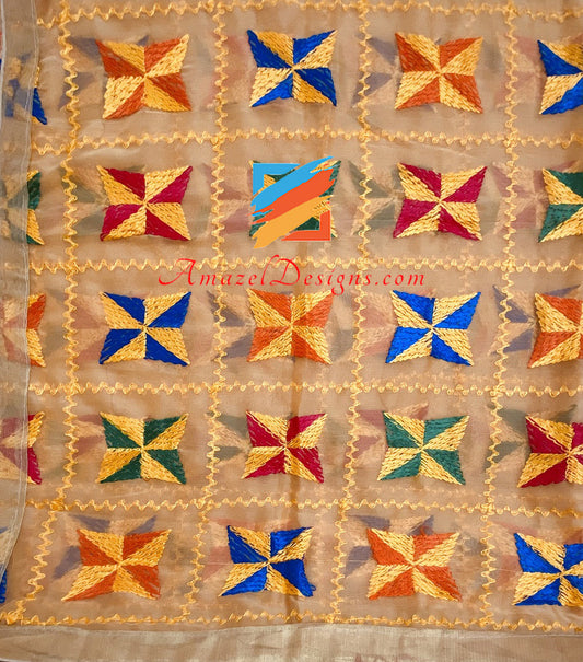 Senfgelbes Phulkari-Goldgewebe muss sein