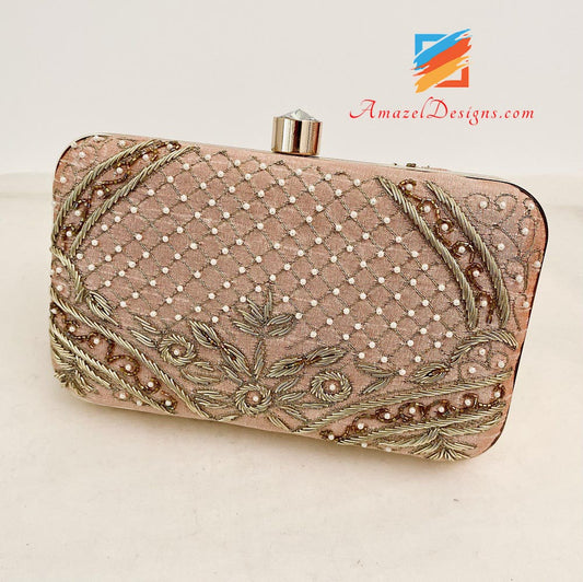 Pfirsichfarbene Clutch, beidseitig Sippi Moti Dabka Work