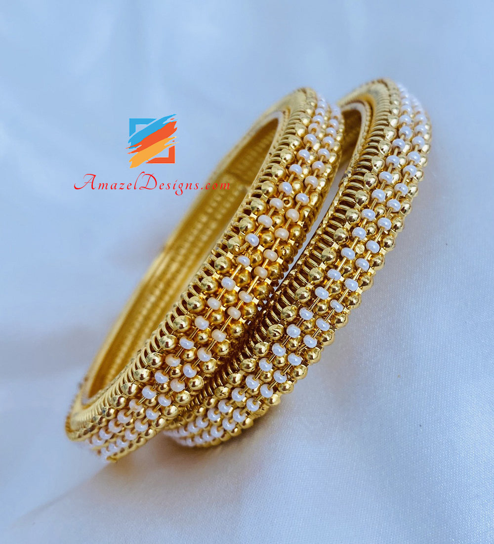 Braccialetti di perle d'oro con perline bianche - Paio