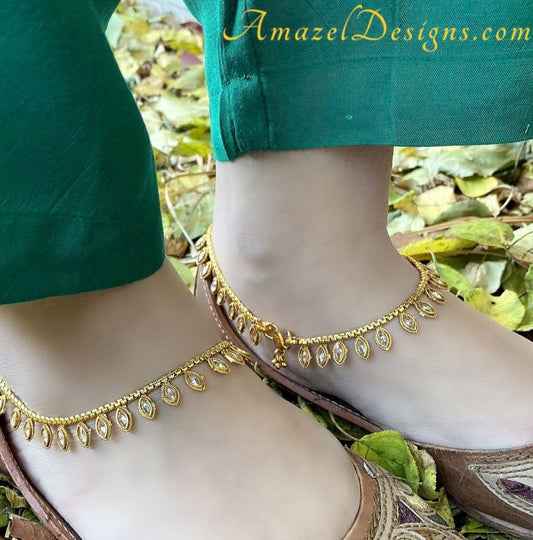 Pretty Golden Polki Anklets
