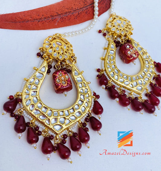 Set di orecchini Tikka con perline Kundan Meenakari color rubino marrone 