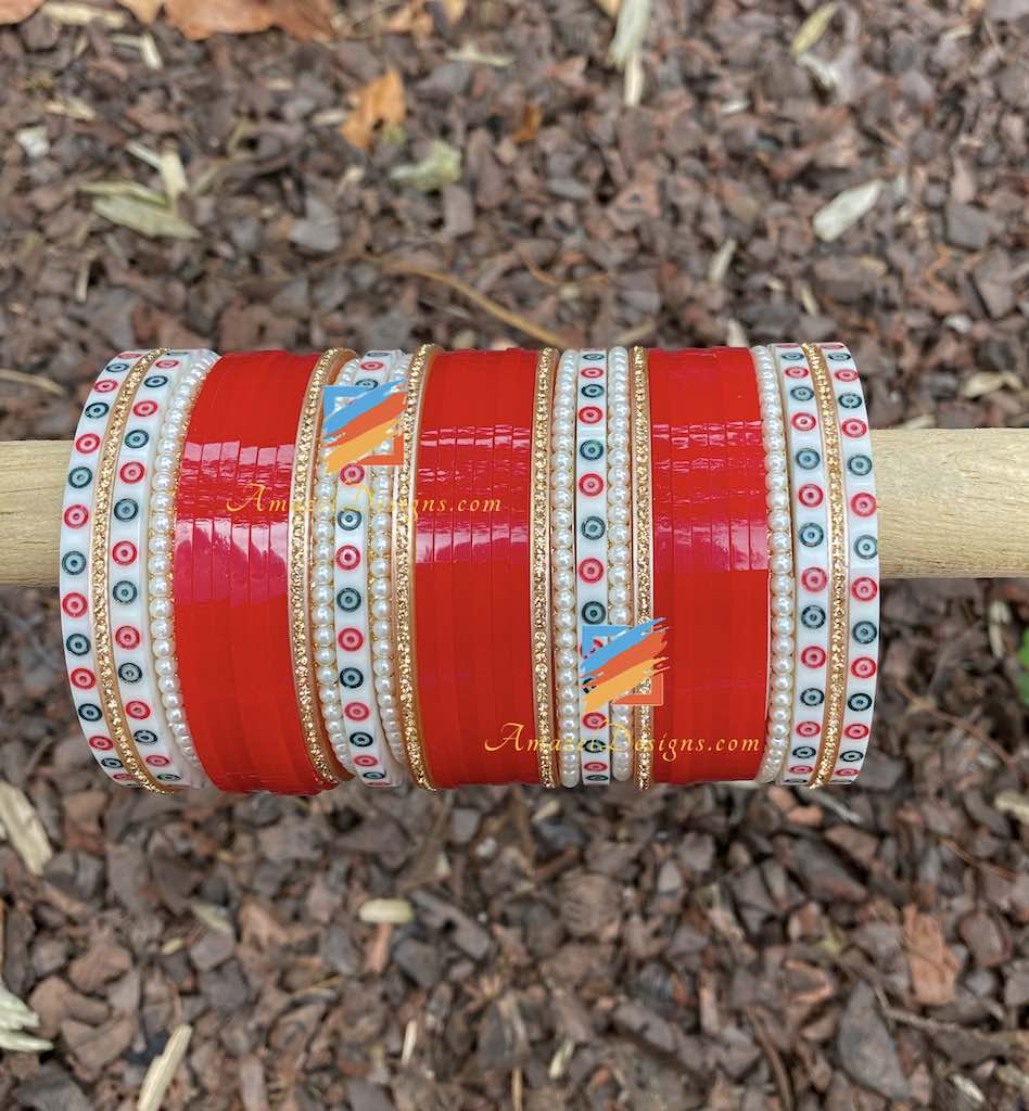Traditionelle Chooda-Bindi-Armreifen 