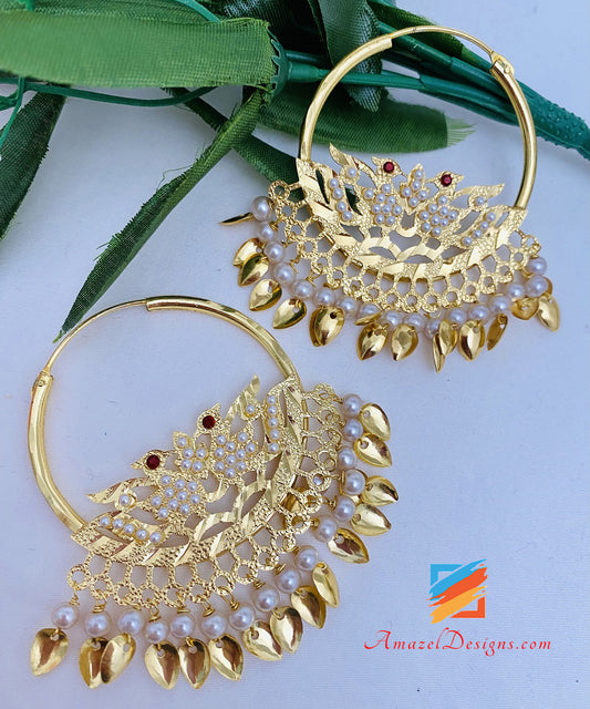 brass Goldfinish jadau Punjabi kundan pipal patti pearl xxl tika set With  jhumki earring | Girly jewelry, Stylish earring, Jhumki earrings